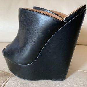 high heel wedge strappy